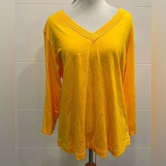 XL Chico’s yellow v neck, stretchy material, 3/4 length sleeve - Picture 1 of 8